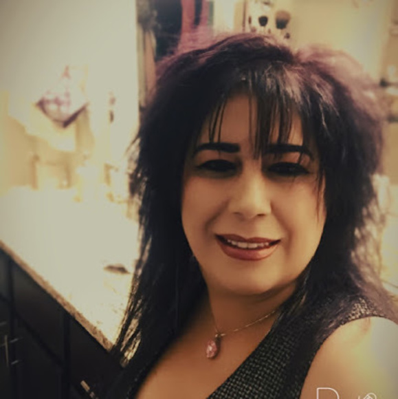 Meet your Posher, Aycha - Picture 1 of 1